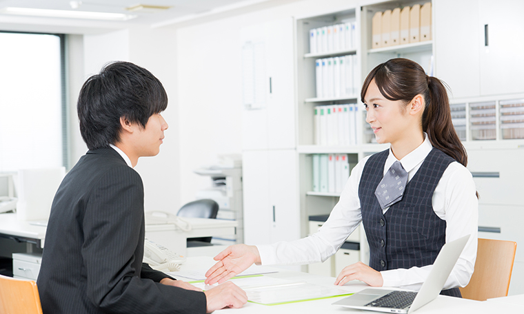 官庁申請手続きと書類作成代行サービス